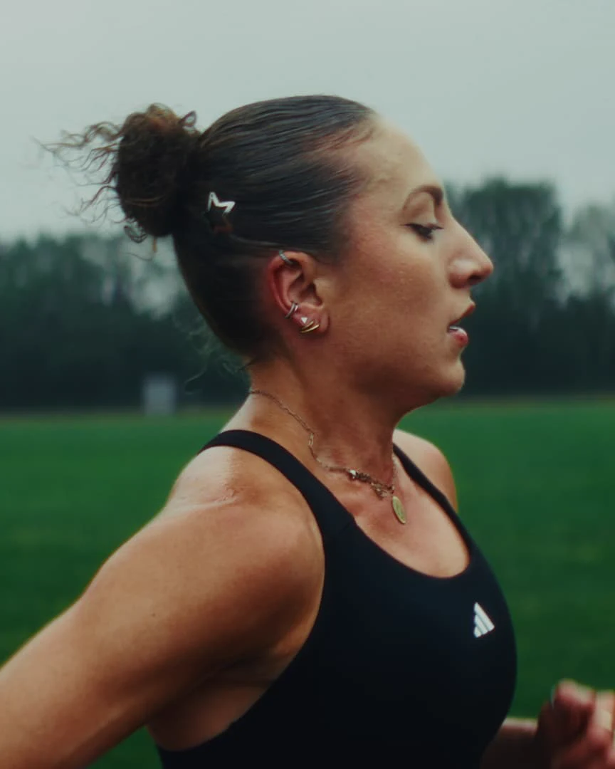 Sarah Dufour-Jackson running, side profile