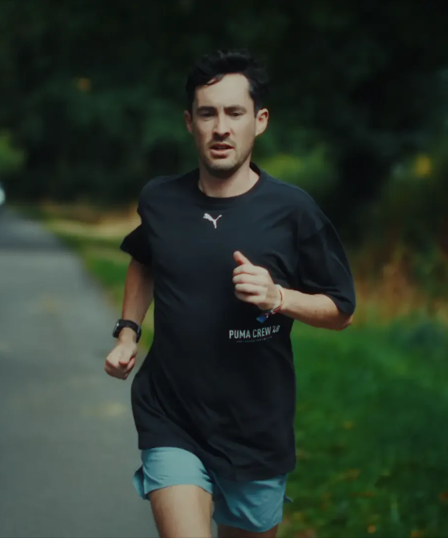 Chris Perry running
